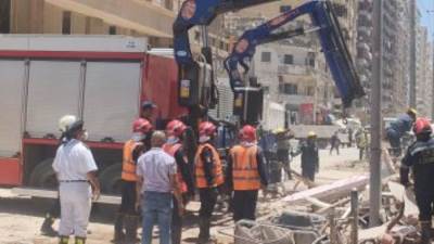انتشال الجثة الرابعة من تحت أنقاض عقار سيدى بشر بالإسكندرية
