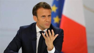 الإليزية: ماكرون يجتمع مع رؤساء البلديات لبحث استمرار الاضطرابات