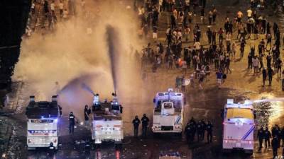 حظر تجوال ليلي في 20 ضاحية بباريس تحسبا لتجدد أعمال العنف