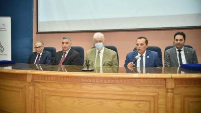 اللواء عمرو عبد الوهاب يشارك في الملتقى التوظيفي لطلاب الهندسة بالجامعة المصرية الروسية