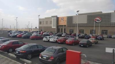 النقل: تجهيز محطات القطار الكهربائى الخفيف بأماكن انتظار السيارات