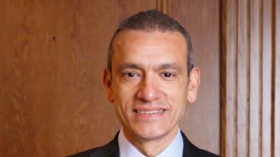 "الطيار محمد عليان" مساعدًا لرئيس مجلس إدارة الشركة القابضة لمصر للطيران