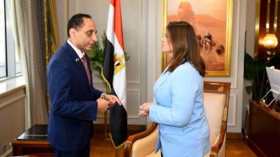 سها جندي: أثمن حرص الأطباء المصريين بالخارج على رد الجميل لوطنهم