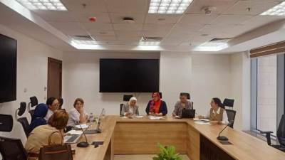 وزارة الرياضة ومنظمة اليونسكو يناقشان تنظيم هاكاثون رقمي