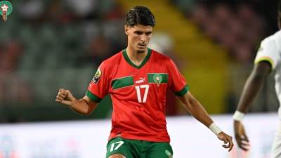 بعد الفوز امس.. أسامة العزوزي: المنتخب المصري لا يلعب كرة القدم هم يبكون فقط