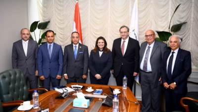 وزيرة الهجرة تبحث مع أعضاء مؤسسة "HOME" دعم جهود الدولة في تقديم خدمات طبية بالقرى