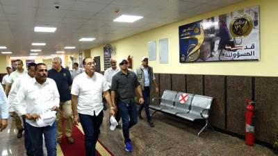 رئيس الوزراء يتفقد وحدة مرور سيوة