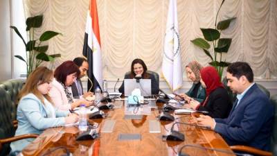 وزيرة الهجرة تلتقي أبناء الجاليتين المصريتين في الهند وباكستان لأول مرة