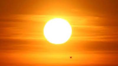 الأرصاد للمواطنين: لا تتعرضوا لأشعة الشمس المباشرة لتجنب الإجهاد الحرارى