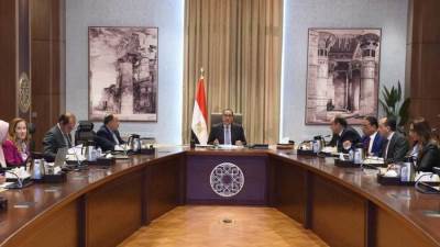 رئيس الوزراء يتابع خطوات تنفيذ برنامج رد الأعباء التصديرية.. وميكنة خطواته