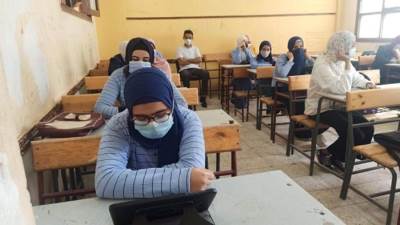 تداول أسئلة الأحياء للثانوية العامة بعد بدء لجنة الامتحان