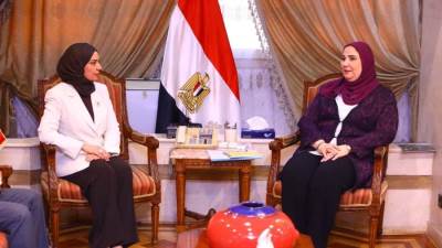 وزيرة التضامن تلتقي سفيرة مملكة البحرين بالقاهرة لبحث التعاون على مستوى الأسر المنتجة والتمكين الاقتصادي