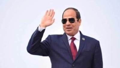 السيسي يصل نيروبي للمشاركة في قمة الاتحاد الأفريقي التنسيقية