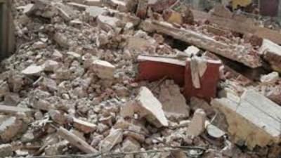 مصرع 5 أشخاص وإصابة آخر بسبب انهيار عقار مكون من 5 طوابق بحدائق القبة