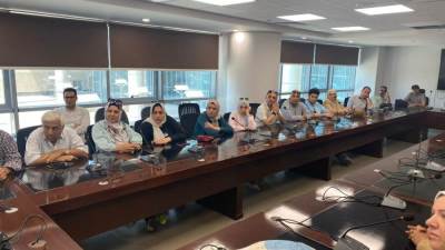 رئيس جهاز "القاهرة الجديدة" يلتقي سكان دار مصر القرنفل لبحث مقترحاتهم ومطالبهم