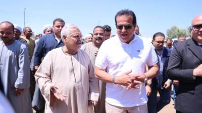 وزير الصحة يوجه بسرعة الانتهاء من أعمال تطوير  مستشفى نجع حمادي العام