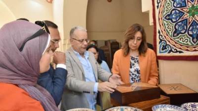 وزيرة الثقافة المقر المقترح ل "بيت التراث" والمعروضات التراثية المُشاركة