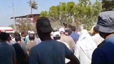 انهيار عقار مكون من 3 طوابق بالخليفة 