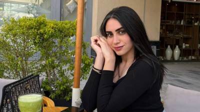 موندا مكاوي تقدم وصفات سحرية للحفاظ علي جمال المرآة