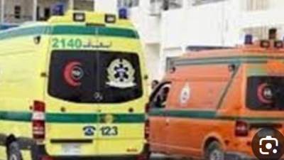 فتاة تدهس شابين أسفل عجلات سيارتها أمام مول العرب بأكتوبر