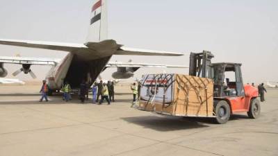 مصر ترسل شحنات إنسانية مقدمة من جامعة الدول العربية للشعب السودانى