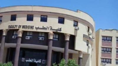 عميد طب جنوب الوادي بعد رسوب 70٪ من الطلاب: الراسبون قادمون من مدارس واحدة