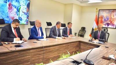 نائب وزير الإسكان يلتقى أحد التحالفات العالمية المتخصصة بتنفيذ مشروعات المياه