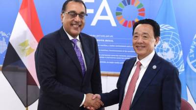 رئيس الوزراء يلتقى المدير العام لمنظمة الأغذية والزراعة (الفاو)