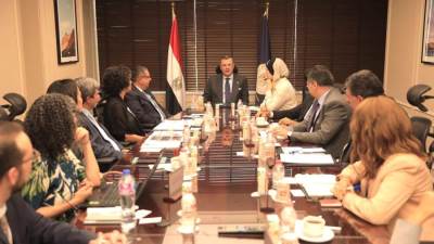 وزير الآثار يستقبل وفد من الوكالة الأمريكية للتنمية الدولية