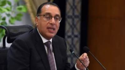 رئيس الوزراء يبدأ جولة تفقدية لمشروعات مدينة العلمين الجديدة