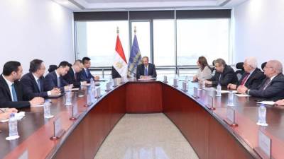 وزير الاتصالات يشهد توقيع تفاهم مع شركة هواوى Huawei لتعظيم الاستفادة من تكنولوجيا الذكاء الاصطناعى