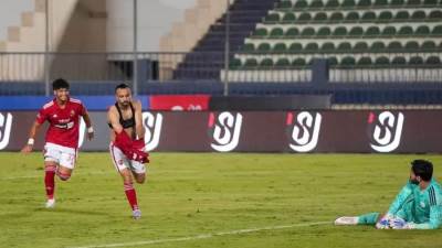 الاهلي يفوز على الداخلية بثنائية ويضرب موعد مع المصري في دور الـ8