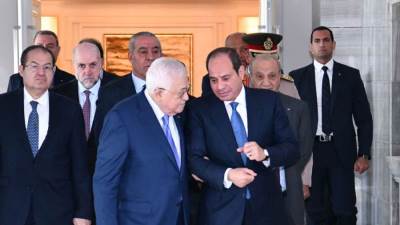 "أبو مازن" يشكر الرئيس السيسي على احتضان مصر التاريخى للقضية الفلسطينية