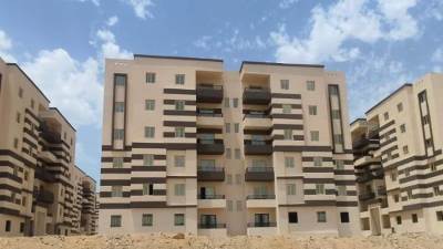 الإسكان: جارٍ تنفيذ أعمال تشطيب واجهات عمارات المبادرة الرئاسية بالعبور الجديدة