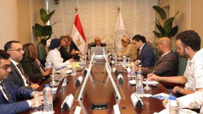 وزير التربية والتعليم يبحث مع وفد من البنك الدولى تطوير التعليم قبل الجامعي في مصر