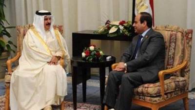 الرئيس السيسي يلتقي العاهل البحريني في العلمين الجديدة