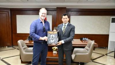 وزير الرياضة يبحث الاستعدادت لاستضافة مصر رالى Gumball3000 الدولى