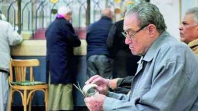 الرقابة المالية تطلق أول وثيقة معاش بالدولار للمصريين بالخارج الأسبوع المقبل