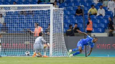 الهلال يهزم الشباب 3-1 ويتأهل للقاء النصر فى نهائى البطولة العربية