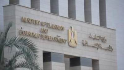 التخطيط: الحكومة تستهدف رفع الطاقة المتجددة لـ 42% عام 2035