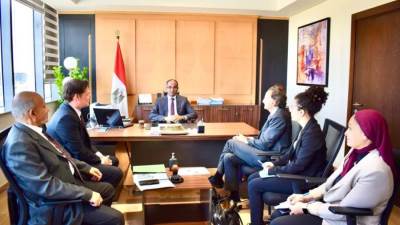 نائب وزير الإسكان يلتقى مسئولي بنك التعمير الألماني