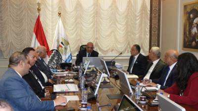 وزير قطاع الأعمال: تكثيف العمل للنهوض بأداء الشركات وزيادة الإنتاج والتصدير