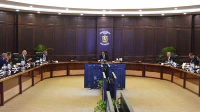 رئيس الوزراء يتابع موقف تطبيق الزراعات التعاقدية وتوافر السلع المختلفة