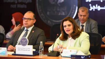 الهجرة والرقابة المالية تطلقان أول وثيقة معاش بالدولار للمصريين بالخارج