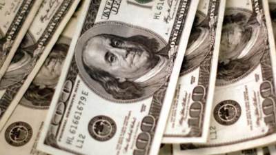 ارتفاع سعر صرف الدولار في بورصة موسكو لأكثر من 100 روبل