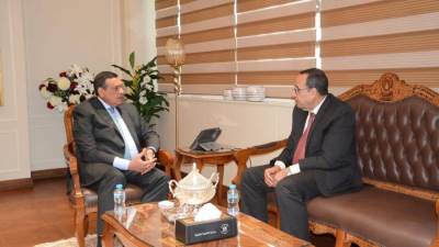 وزير التنمية  يتابع مع محافظ شمال سيناء الموقف التنفيذي  للمشروعات لأهالي سيناء