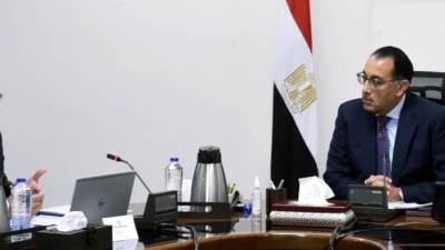 مدبولي يُتابع مع وزير الصحة موقف تنفيذ مشروعات النهوض بالخدمات الطبية وتحديث اللوائح المُنظمة للعمل