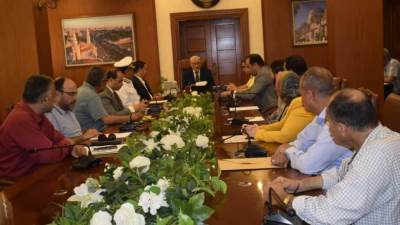 محافظ بورسعيد يوجه بسرعة تشكيل لجان لاستلام مباني الخدمات بمدينة "سلام"