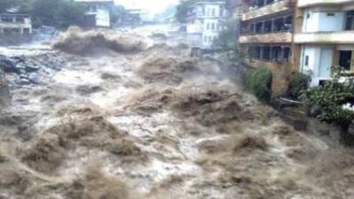 ارتفاع حصيلة ضحايا الفيضانات والانهيارات الأرضية في الهند إلى 125 قتيلا