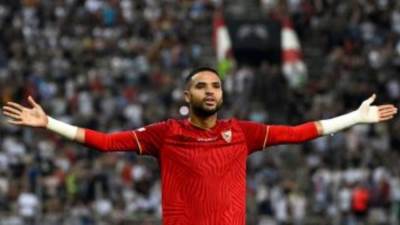 النصيري يتقدم لإشبيلية من رأسية قوية فى شباك مانشستر سيتي